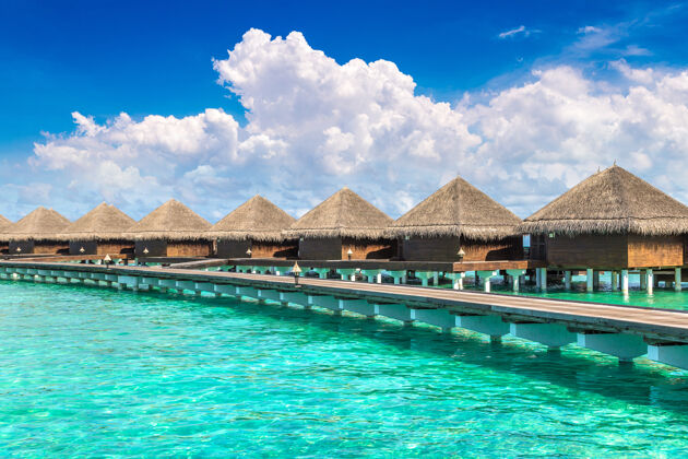 平房马尔代夫热带岛屿的水上平房度假村木材度假