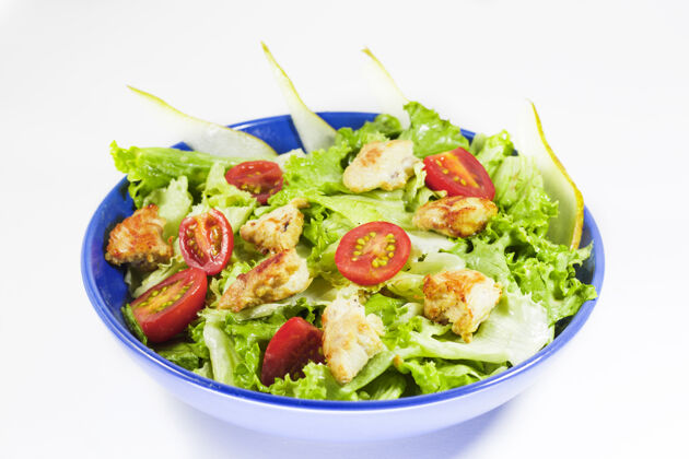 配料蔬菜沙拉配番茄 奶酪 生菜和其他蔬菜配料.蔬菜碗里有沙拉有机叶子素食
