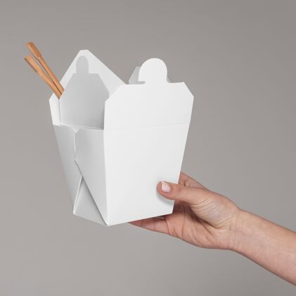 筷子用筷子把卡通盒子关起来卡通盒子零浪费回收