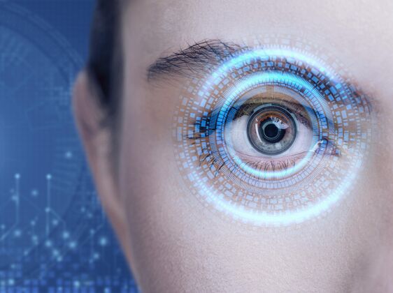 技术近距离眼睛扫描女人特写扫描