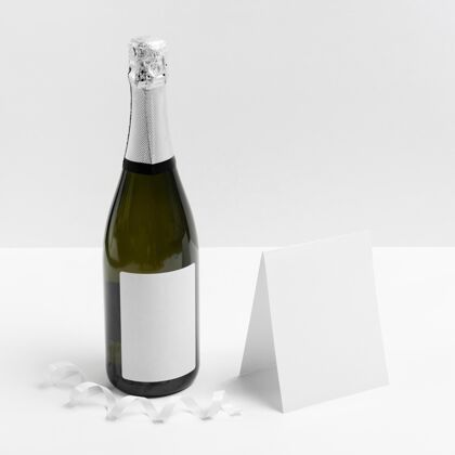 庆祝香槟瓶模型和站立卡液体产品包装