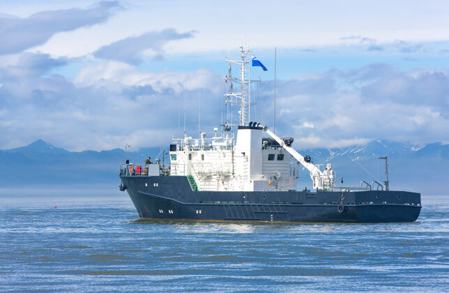 工业救援船运输安全船只