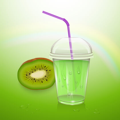 水果塑料杯里的猕猴桃汁液体果汁饮料