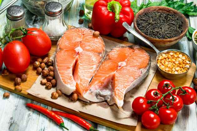 蛋白质健康的食物.鲑鱼有机食物牛排营养油健康