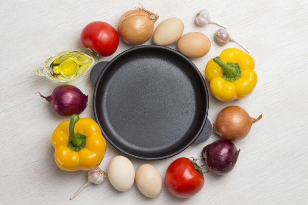 清洁饮食煎锅一套健康饮食的蔬菜扁豆有机食品橄榄