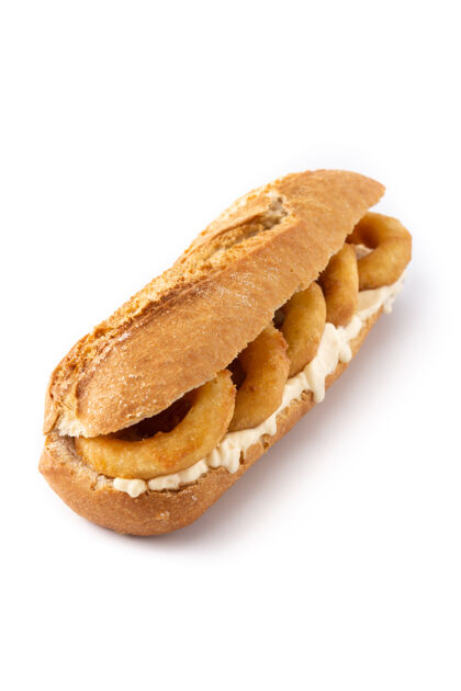典型卡拉马里环三明治 来自马德里的典型食物膳食戒指早餐