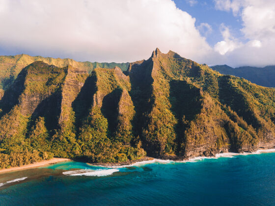 海洋夏威夷纳巴利海岸悬崖鸟瞰图岩石悬崖热带