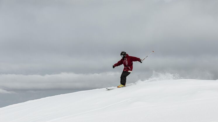 自然全速男子滑雪滑雪运动健康