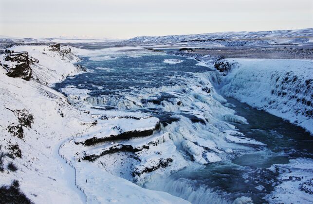 瀑布冰岛的格尔福斯瀑布 欧洲冰雪环绕瀑布滴冷