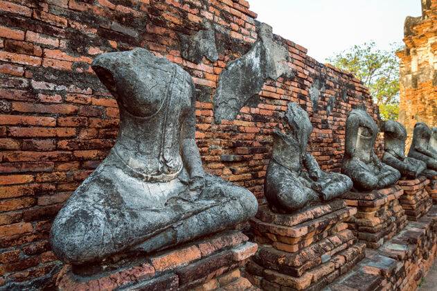 著名大城府历史公园的佛像 泰国的瓦特查纳拉姆佛寺佛陀印度苏霍泰