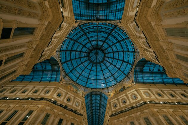 城镇维托里奥伊曼纽尔二号美术馆惊人的室内建筑的惊人镜头屋顶文化历史
