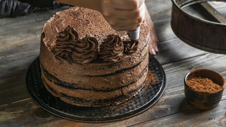 装饰美味的巧克力蛋糕配料巧克力甜点