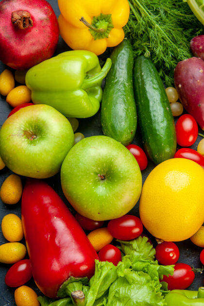 生菜顶视图蔬菜和水果莴苣黄瓜甜椒石榴莳萝樱桃番茄Cumat苹果健康西红柿