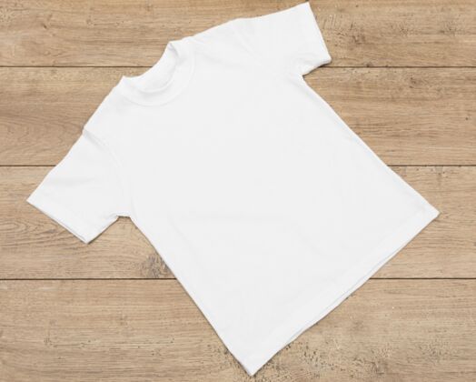 服装平铺t恤概念模型顶视图T恤日本