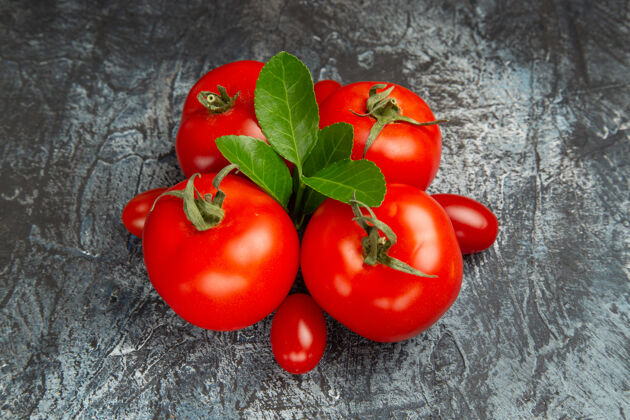 番茄前视图新鲜的红色西红柿成熟樱桃番茄樱桃