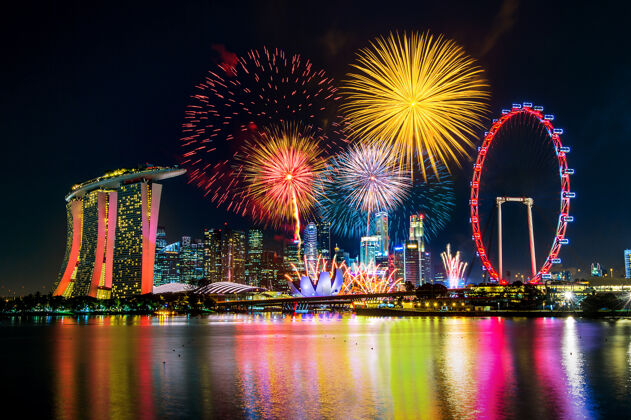 节日新加坡烟花表演展示焰火