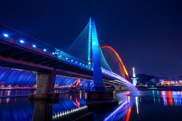 流行韩国世博桥彩虹喷泉秀场景首尔南